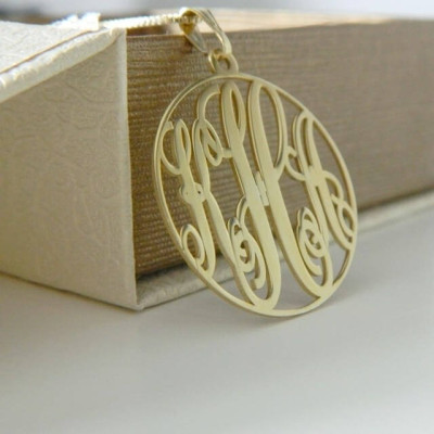 24K Gold überzogene Kreis Monogramm Halskette - kundenspezifische Monogramm Halskette - personifizierte Monogramm Halskette - Braut Mädchen Geschenk