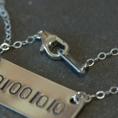 Binärcode Halskette - Initial Halskette - Brautjungfer Schmuck - einzigartiges Geschenk für Brautjungfern - Best Friend Geschenk - Freundschaft Geschenk - Hochzeitsgeschenke