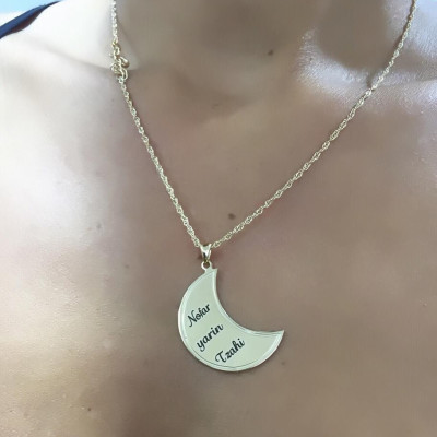 Crescent Moon Halskette - Namenskette für Mamma - Personalisierte Halskette - Luna Halskette - Mond Halskette - Geschenk für Mutter - mommey Halskette