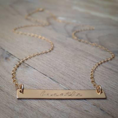 Benutzerdefinierte bar Halskette Gold Name handgestempelt Namen Amuletten Layering Geschenk für sie Weihnachtsgeschenk personalisierte Halskette