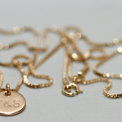 Individuelle Goldkette zierlicher goldener Halskette erste Halskette zierlicher Goldschmuck personalisierte Goldscheibe Halskette gravierte Halskette