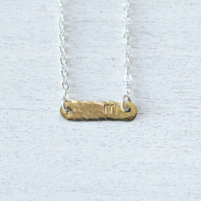 Geschenk für Mamma - zwei Anfangshalsketten - Geschenk für Schwester - Layered Halsketten Satz - empfindliche Goldhalskette - personifizierte Halskette - Tiny Bar Halskette