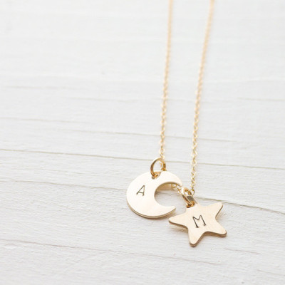 Gold Star und Mond Halskette personifizierte Charme Halskette Initial Anhänger in Gold gefüllt Geschenk für Frau Geschenke für die besten Freund Buchstabe Monogramm