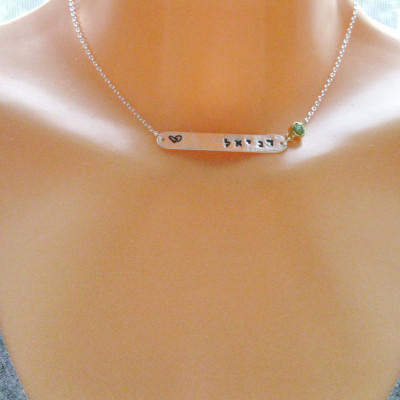 Hebräischer Name Halskette - personifizierte Halskette - Bar Halskette - Halskette Geburtsstein - Namensschild Halskette - Schmaler Bar Halskette - Silber Bar Halskette