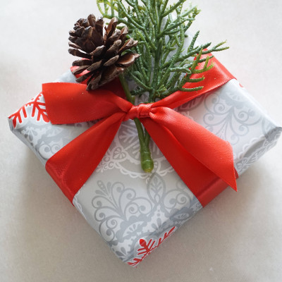 Holiday Gift Set Tiny Brief Halskette - personifizierte Initiale Halskette - Brief Charme Halskette - Stocking Stuffer Geschenk - Einkaufen in Großem und sparen
