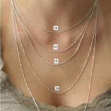 Infinity Kette für Mama: Persönliche Liebe & Handwerkskunst