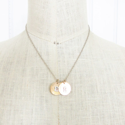 Anfängliche Halskette - Monogramm - personalisierte Schmuck - Gold und Silber Halskette - zwei Frauen Gems