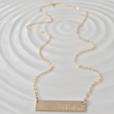 Mama Bear Bar Halskette Gold gefüllt Hand bar gestempelt individuelle Schichtung Kette Geschenk für sie Weihnachtsgeschenk personalisierte Halskette