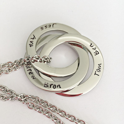 Muttertag Schmuck - russische Ringe Halskette - Beigetreten Ringe Halskette - Hand Stamped Schmuck - Personalisierte Halskette für Mamma - Verbindungsringe
