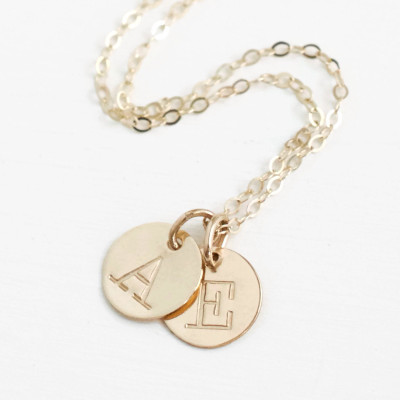 Gold Initial Halskette Mütter Personalisierte Zwei Anfangscharme Halskette für Mamma Kinder Erste Halskette Familien Halskette
