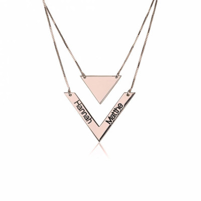 Personalisierte Chevron Halskette - Chevron Anhänger mit Namen - Geometrische Halskette - Chevron Halskette - gravierte Halskette - Namens Schmuck - Liebe Geschenk