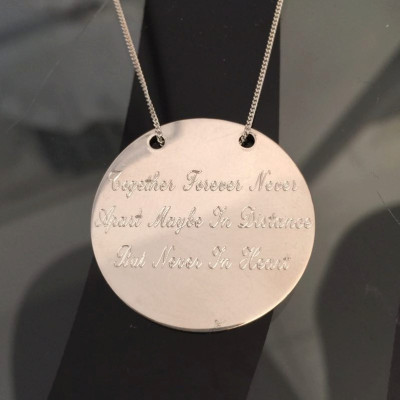 Personalisierte Disc Halskette Sterlingsilber-Anhänger Gravierte Disc Amuletten Geschenk für Ihre Hand S 268564783