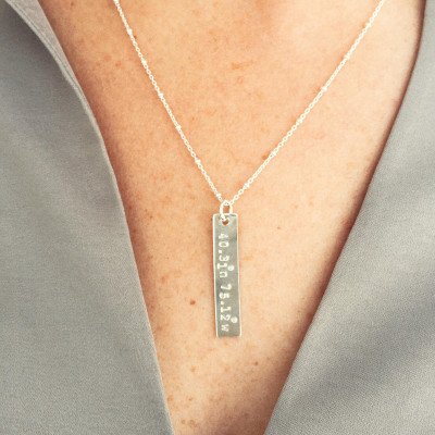 Schieben Present - Mom Halskette - Mamma Halskette - Geschenk für neue Mamma - Geschenk für Frau - Geburtstag Halskette - Datum Halskette - zarte Goldkette - Mom