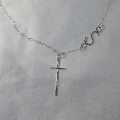 S Halskette - Initial Halskette mit Kreuz - Kreuz Halskette mit Initial Initial Halskette S - personalisierte - kundenspezifische Geschenk für Frauen - Geschenk für sie