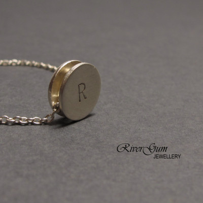 Sterling Silber Initial Halskette - Hand Stamped Halskette - Anfängliche Halskette - Sliding Anhänger - gebürstet