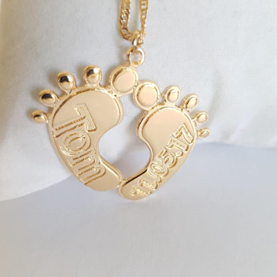 Baby Benutzerdefinierte Namen Halskette Gravierte Baby Fuß Anhänger Gold gefüllt Gravierte Geschenk Name Schmuck Baby Shower New Mom Gift