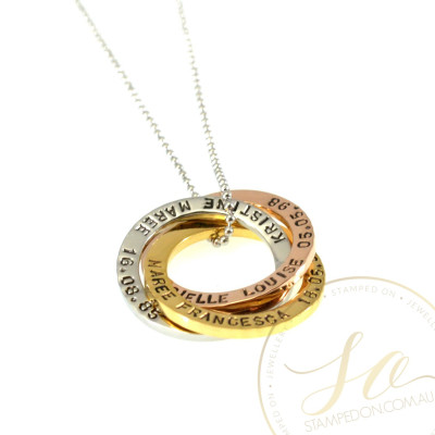 Wählen Sie die Farbe Verknüpfte Ringe Personalisierte Hand Stamped Pendant & Chain Edelstahl Silber - Gold IP oder Rose Gold IP