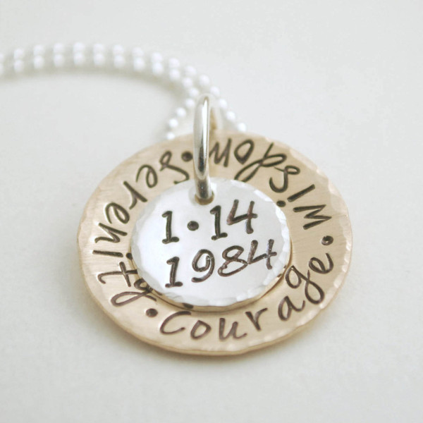 Kundenspezifische Jahrestag Datum Halskette Hand Stamped und personalisierte Sobriety Datum Schmuck