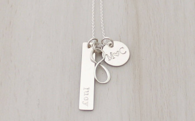 Deine persönliche Infinity Kette: Liebe, die ewig funkelt