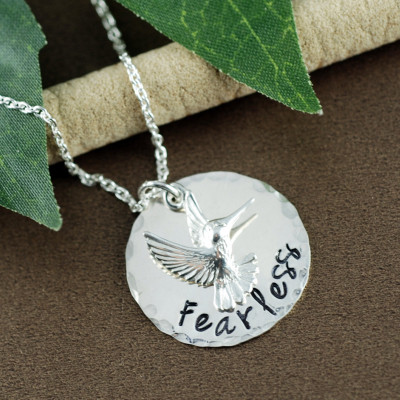 Fearless Halskette - Silber Kolibri Halskette - Inspirational Schmuck - Motivation Halskette - Geschenk für Absolvent - Geschenk für Tochter