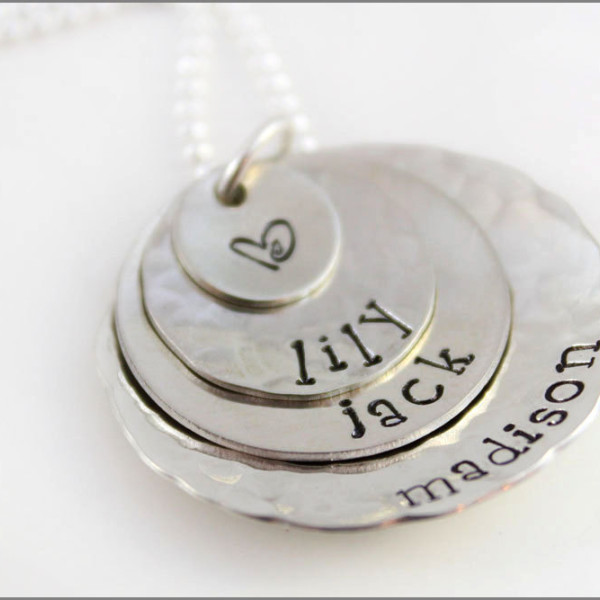 Geschenke für Ehefrau | Personalisierte Silber Namenskette - Geschenk von Kindern - Mom of Three Halskette - einzigartige Geschenke für sie - personalisiert Geschenk für Mama