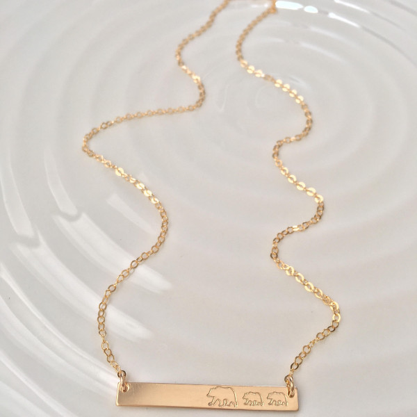 Gold Mama Bär Halskette Gold dünn bar gefüllt handgestempelt bar individuelle Schichtung Kette Geschenk für sie Weihnachtsgeschenk personifiziert
