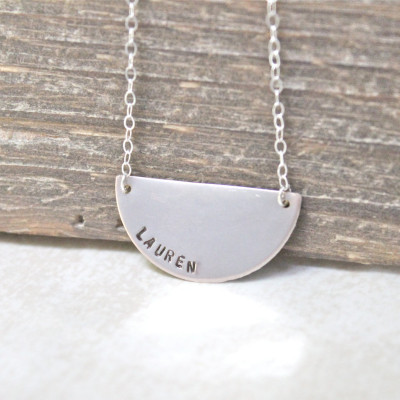 Halbkreis Personalisierte Necklace.Sterling Silber Hand gestempelt necklace.Name - Monogramm - Halbmond Halskette.