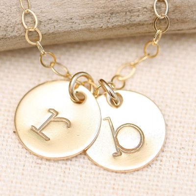 Anfängliche Halskette - Gold Initial Halskette - personifizierte Halskette - Mütter Halskette - 2 anfängliche Goldhalskette - handgestempelt Brief Halskette