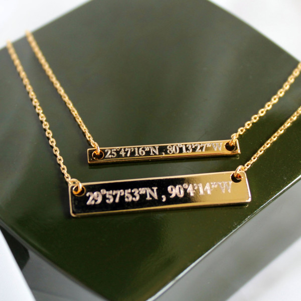 Layered Bar Halskette - Doppelstränge - individuell gestaltete Gravur - Länge Breite GPS Koordinaten - römische Ziffern - griechische Buchstaben - Wedding