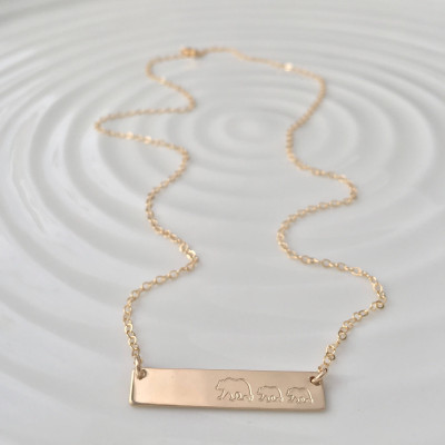 Mama Bear Bar Halskette Gold gefüllt Hand bar gestempelt individuelle Schichtung Kette Geschenk für sie Weihnachtsgeschenk personalisierte Halskette