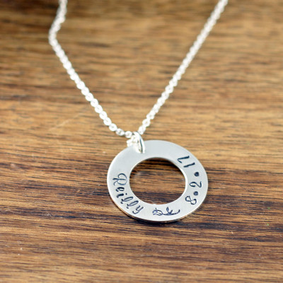 Halsketten für Frauen - Baby Name Halskette - Anniversary Gift Her - Washer Halskette - personalisierte Geschenk - Hand Stamped Geschenk - Datum Halskette - 