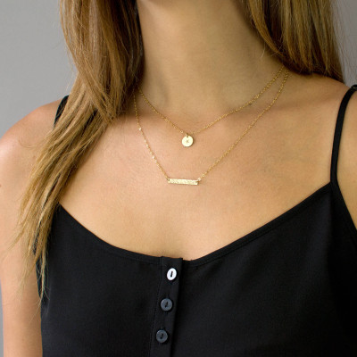 Personalisierte Layering Satz - zarte Gold Initial Halskette - Layered Halsketten Satz - Goldbarren Halskette für sie - Geschenk für sie - LEILAJewelryShop