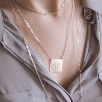 Personalisierte Monogramm Anhänger Halskette | Silber Gold Customized Halskette | Geschenk für sie | Geschenk für Mama | Monogramm Halskette | anfängliche Schmuck