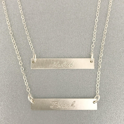Zwei Layer Name Bar Halskette - Layering Halskette - Dainty Name Anfangshalskette - Brautjungfern Geschenk - Geschenk für sie - Silberbarren Halskette