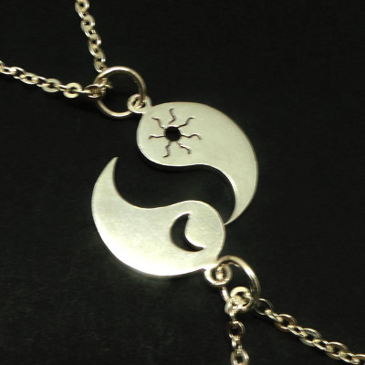 Yin Yang Sun Crescent Moon Halsketten Anhänger Charm Yin Yang Schmuck - Celestial Halskette - Paar Halsketten Satz - Cosmic Halskette