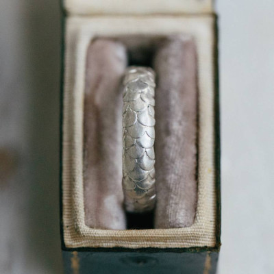 Herren Fisch Skala Muster Hochzeit Ring in 18 karätigem Gold