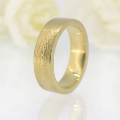 Und für ihn Hammered Wedding Ring 18 Karat Gold Set