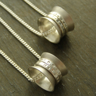 Personalisierte Silber Spinner Anhänger - Individuelle Gravur - Handgefertigt - Hochwertiges Geschenk