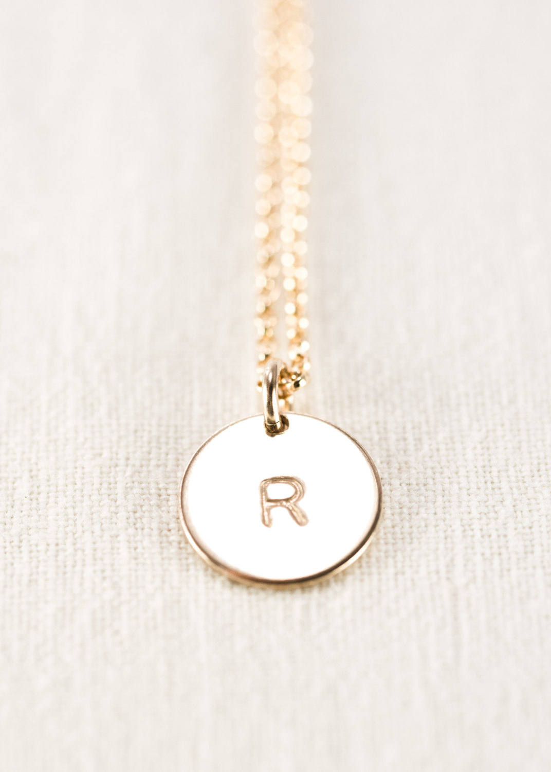 Individuelle Disc Halskette Geschenk - personifizierte Disc Halskette - Freund Geschenk - kundenspezifisches Monogramm Anh&auml;nger - Goldm&uuml;nze Halskette - Brautjungfer