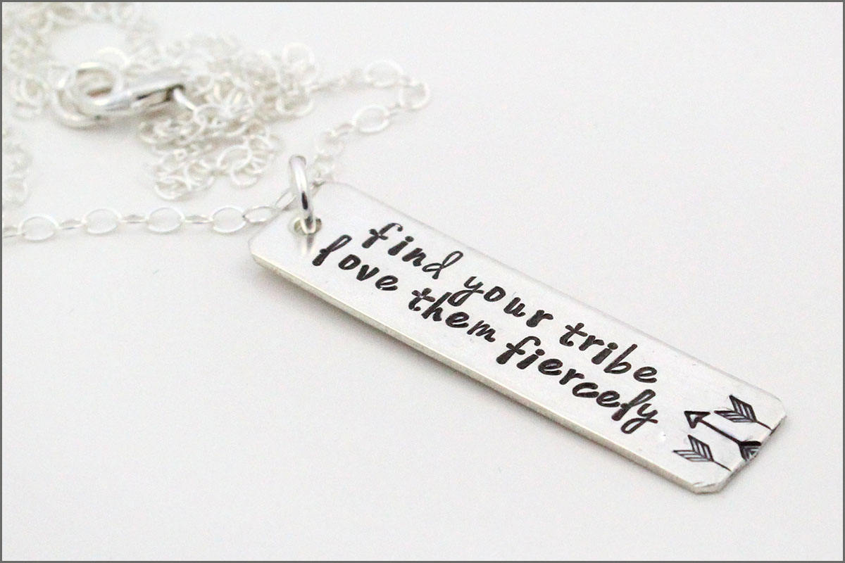 Tribe Halskette Silber Pfeil - Personalisierte Inspirations Kette f&uuml;r Damen