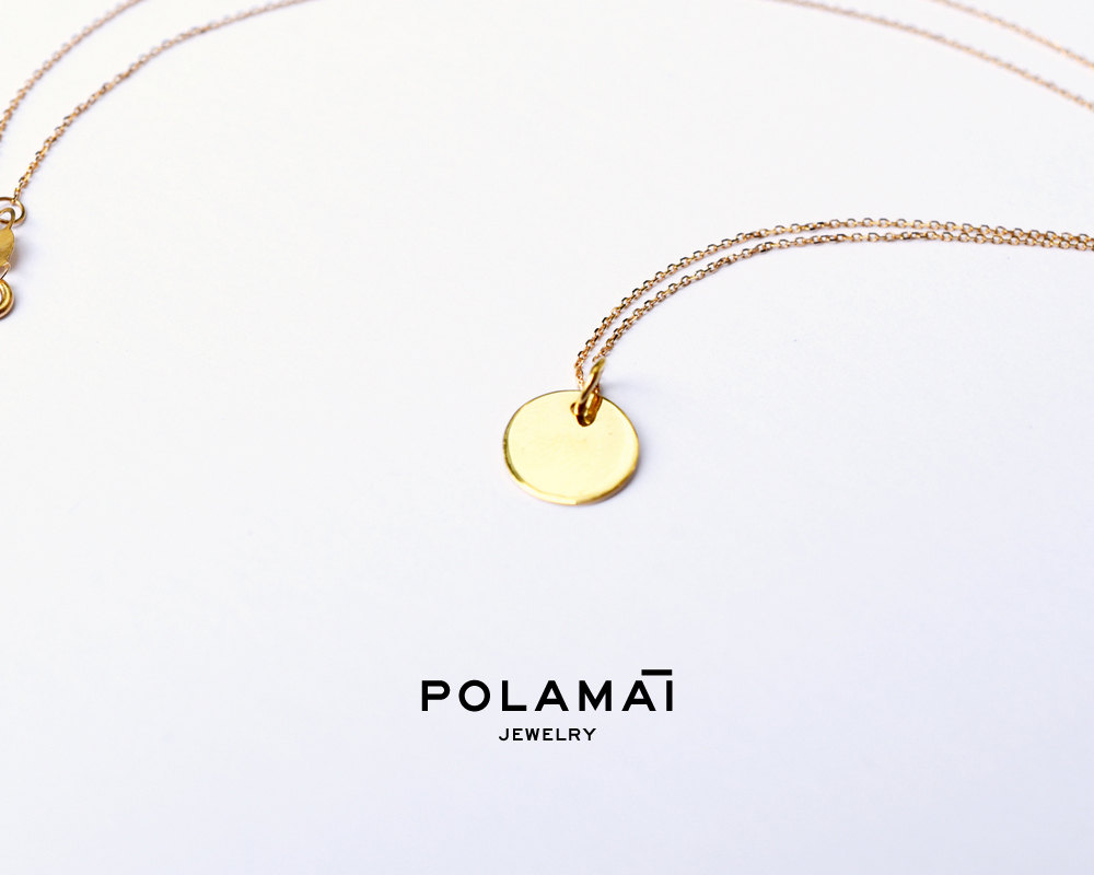 Gold Disc Halskette mit Gravur | 18k Massivgold Kreis Anh&auml;nger | Personalisierter Schmuck