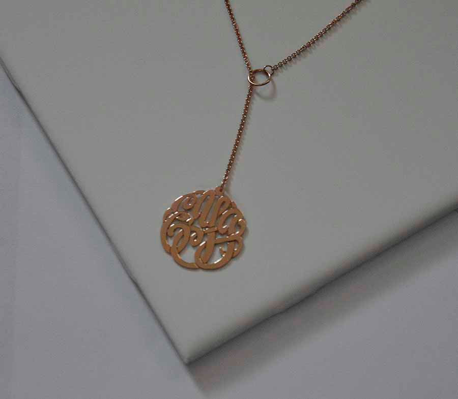 Anf&auml;ngliche Halskette Lariat Stil mit Y Monogramm Anh&auml;nger in Rosa - Trendige Weisearthalskette