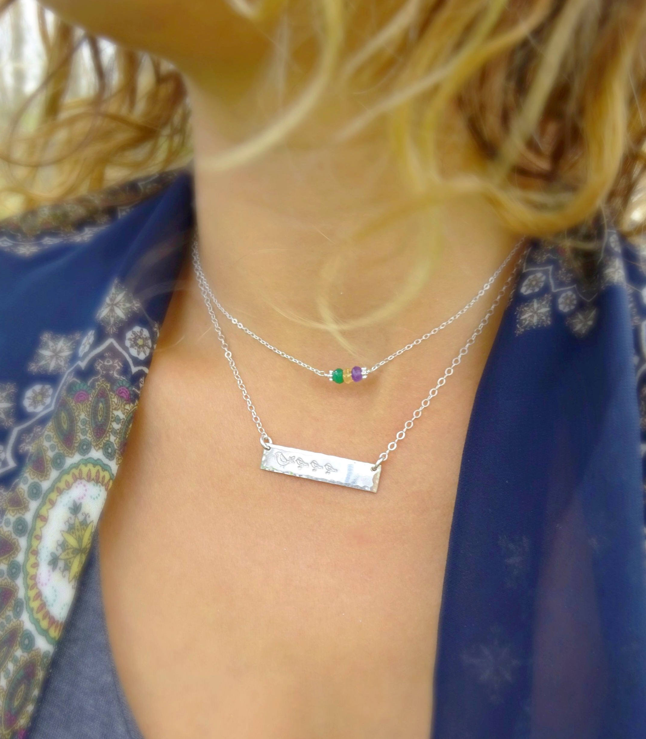 Mama Vogel Halskette mit K&uuml;ken | Handgestempelte Kette f&uuml;r M&uuml;tter | Muttertag Geschenk