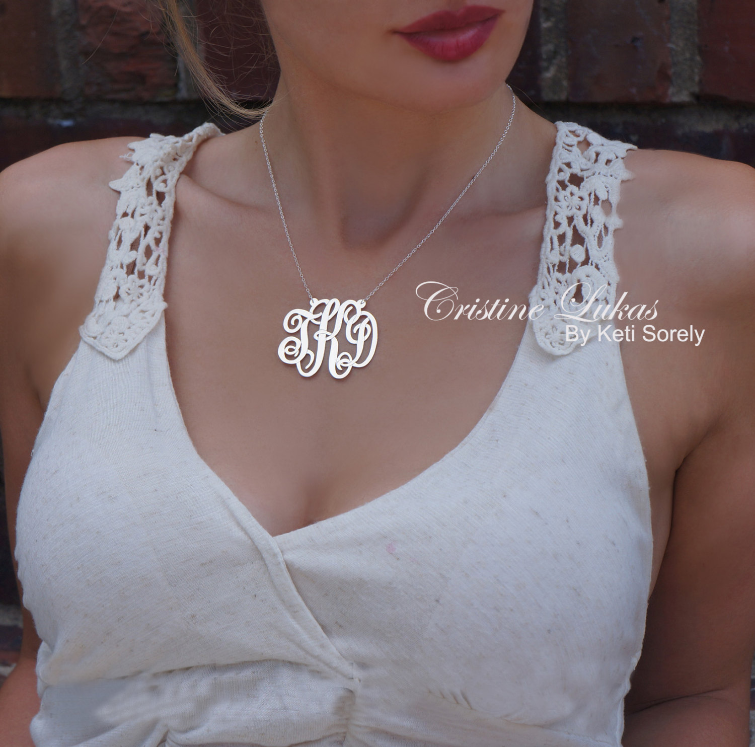 Personalisierte Monogramm Initialen Halskette aus Sterling Silber - Gelb oder Rose Gold in verschiedenen Gr&ouml;&szlig;en