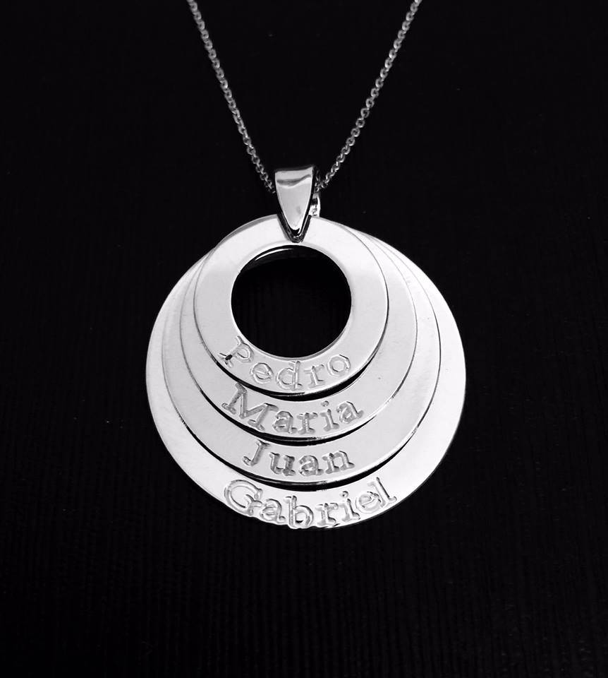Personalisierte Mama Halskette mit Kindernamen - Layered Love Kette f&uuml;r M&uuml;tter - Geschenk zum Geburtstag