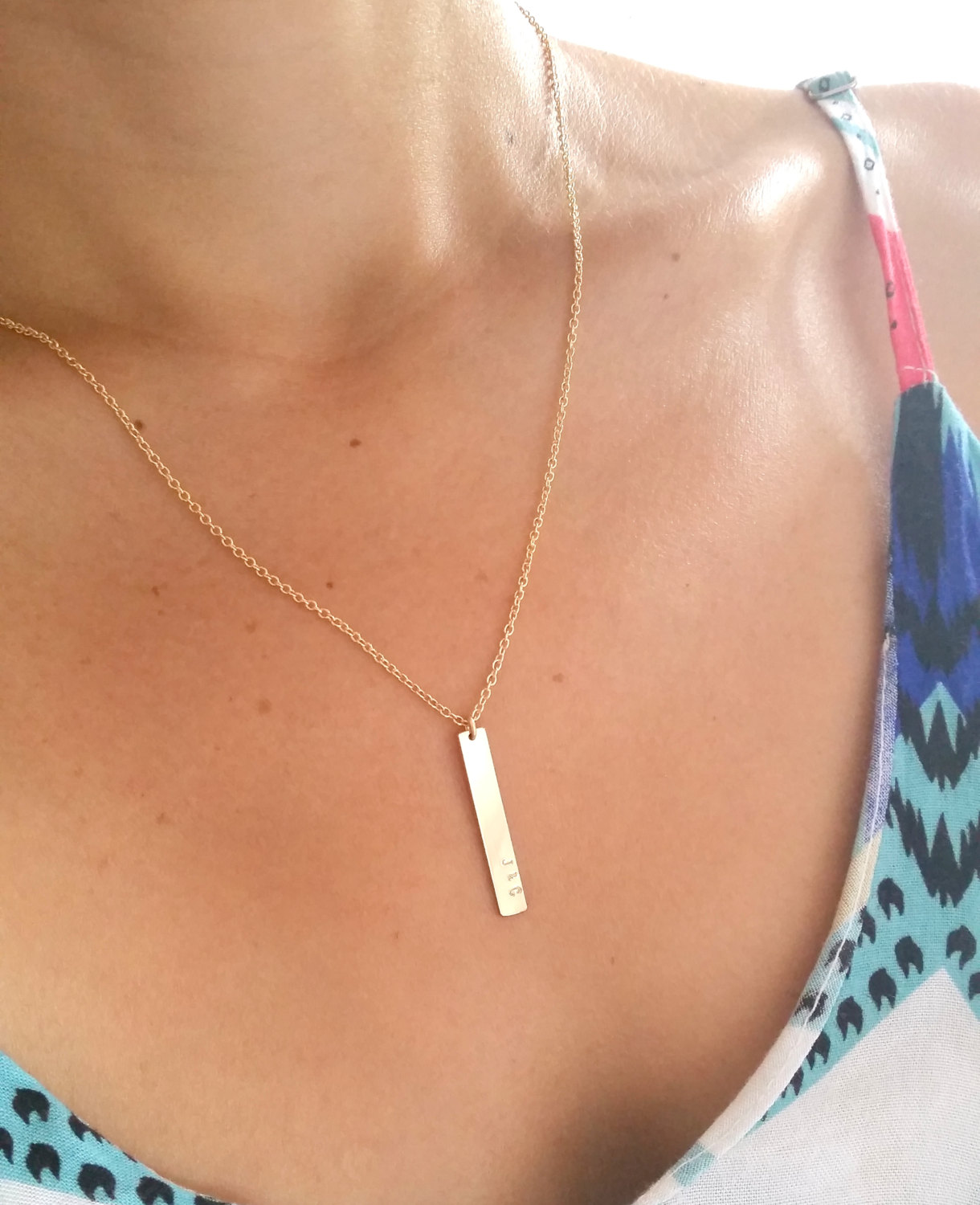 Personalisierte Goldbarren Halskette mit individueller Gravur | Typenschild Bar Kette