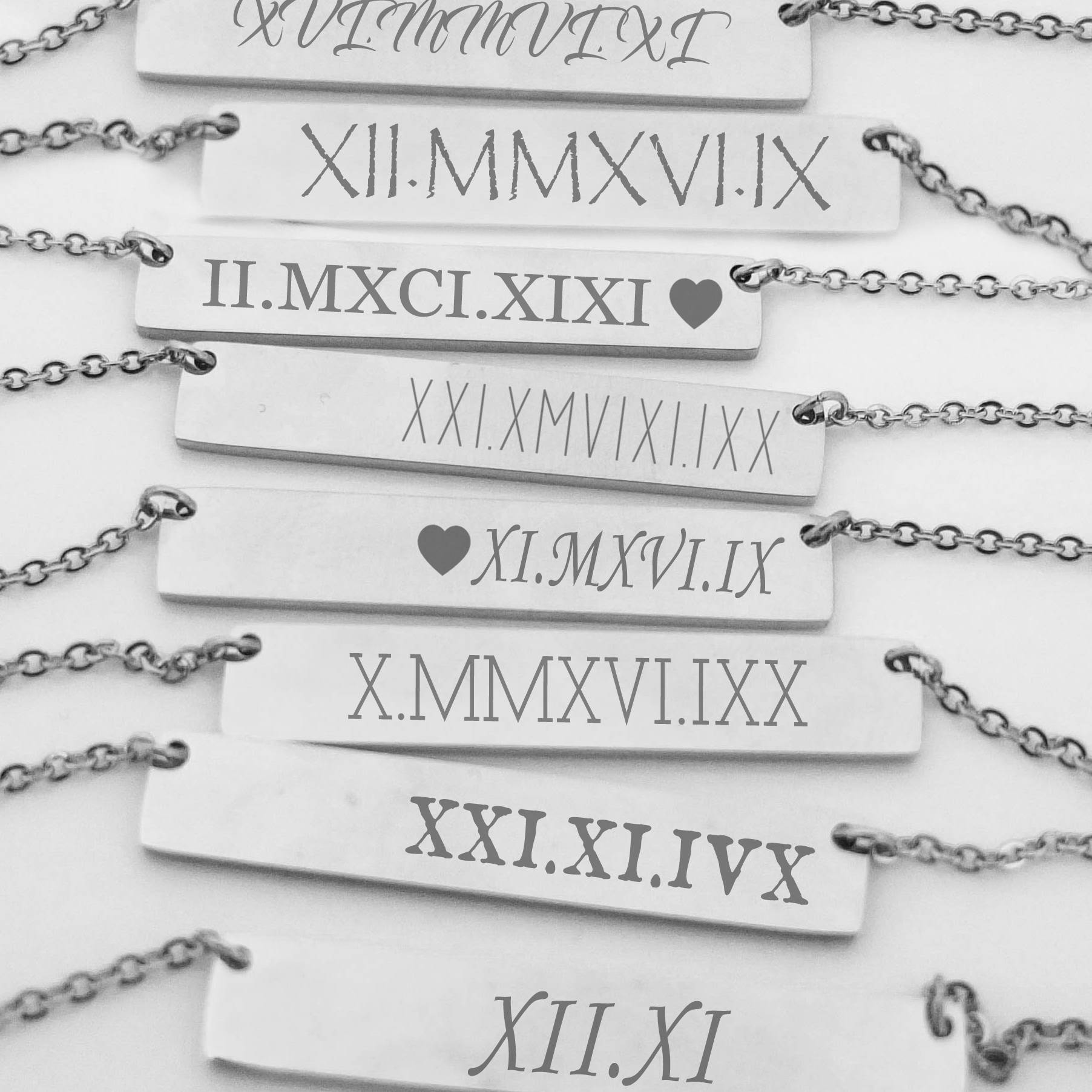 Personalisierte Silberbarren Halskette mit r&ouml;mischen Ziffern und individuellem Namen - Monogramm und Koordinaten - Brautjungfern Geschenk - Namenskette