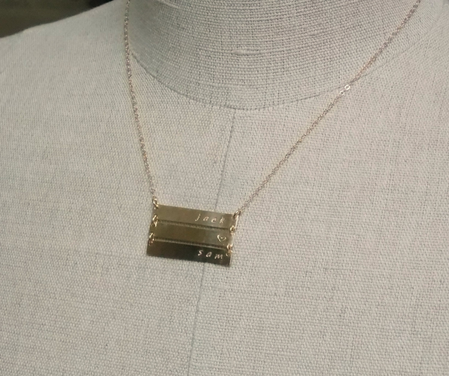 Personalisierte Stacked Bar Halskette Gold &amp; Silber | Familien Namenskette f&uuml;r M&uuml;tter &amp; Gro&szlig;m&uuml;tter