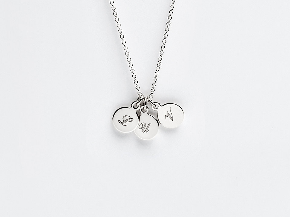 Personalisierte Initial Halskette mit drei Discs aus Sterling Silber - Geschenkidee zum Gravieren - Minimalistischer Schmuck von LITTIONARY