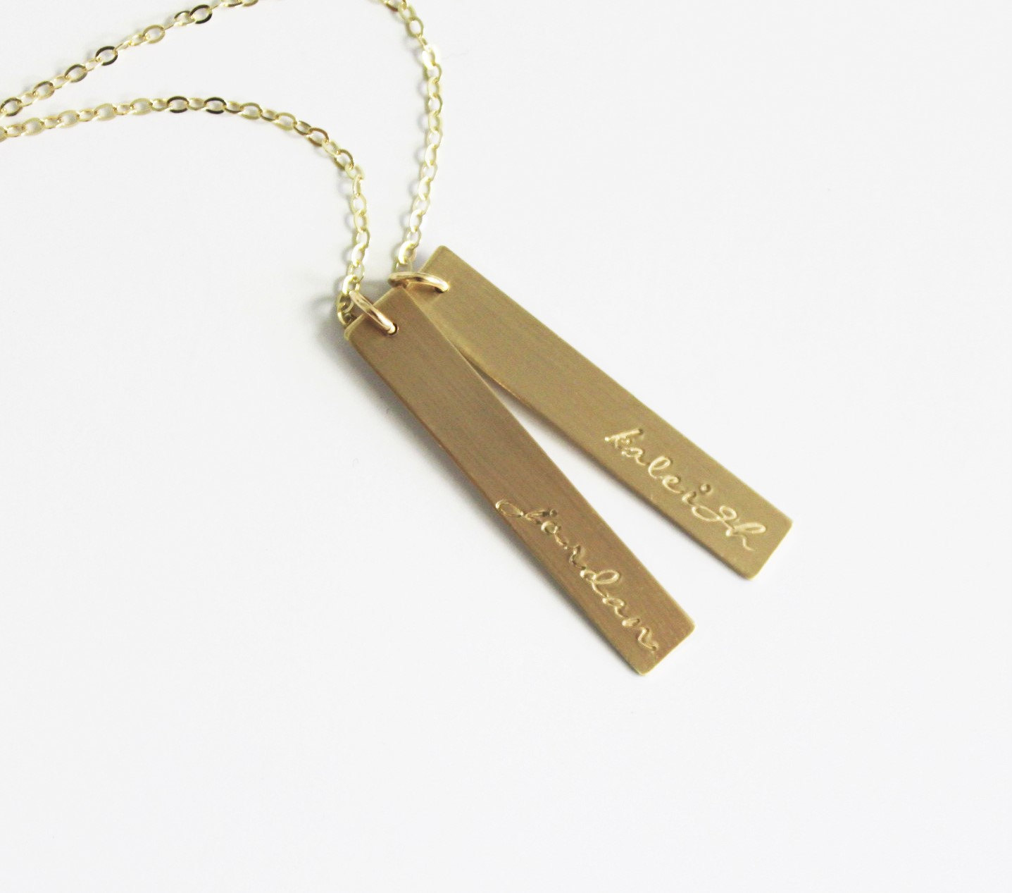 Personalisierte Vertikale Gold Bar Halskette mit Customized Namen - Lange Goldhalskette - Namenskette - Personalisierter Schmuck